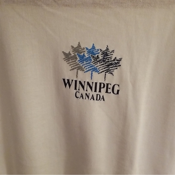 Ladies Tshirt Winnipeg Canada Size Large - Picture 2 of 3